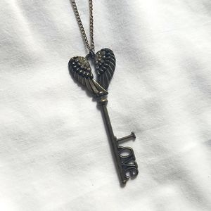 🤑FREE With Purchade Angel wings love key necklace